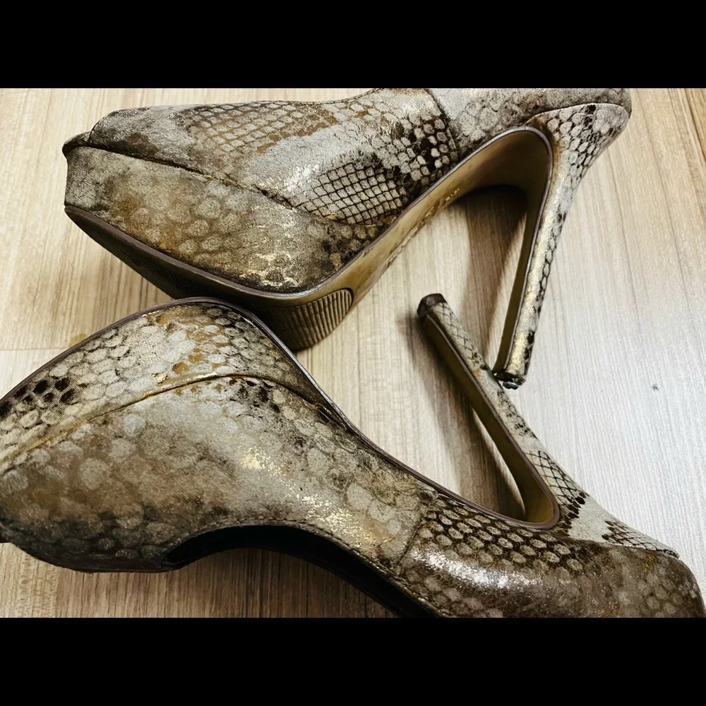 Brash Platform Peep- toe Stilettos heels - Picture 5 of 14